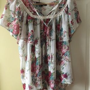 Sheer cream floral BoHo style Top